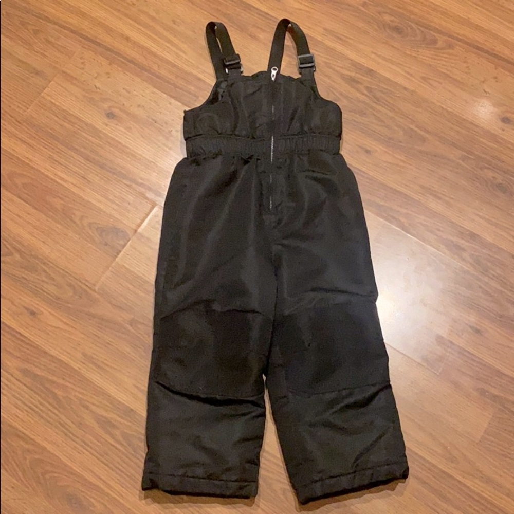 Size 4T snow pants